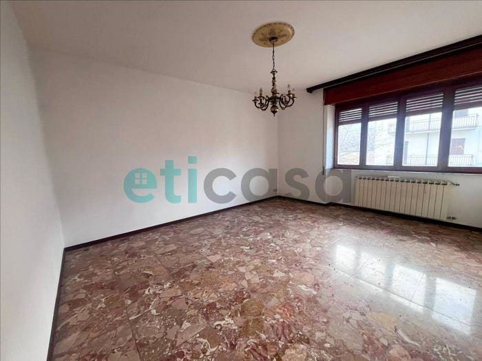 Appartamento trilocale in vendita in Viale della Vittoria Bettola, San Giovanni San Bernardino, Bettola