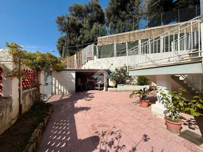 Appartamento trilocale in vendita in Via Giovanni da Procida, Procida