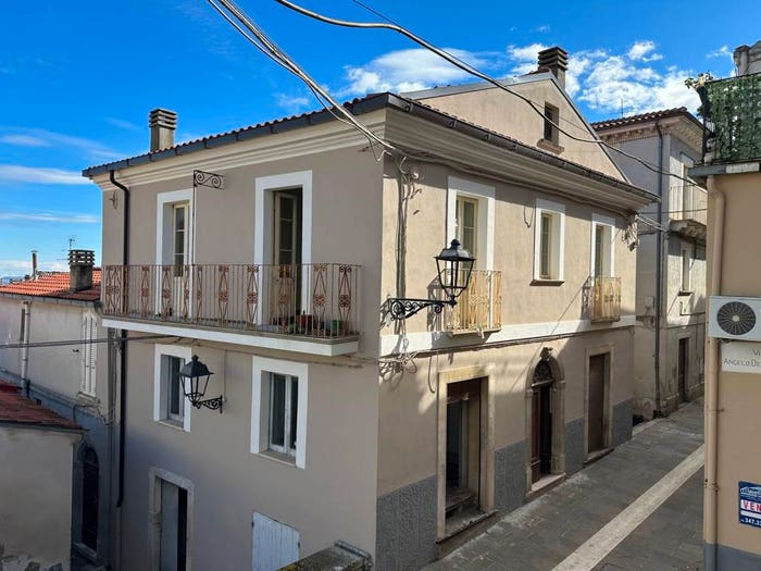 Casa con 6 locali in vendita in Corso Vittorio Emanuele, Centro, San Valentino in Abruzzo Citeriore