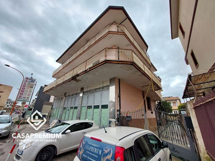 Appartamento quadrilocale in vendita in Via Appia SNC, Casapulla