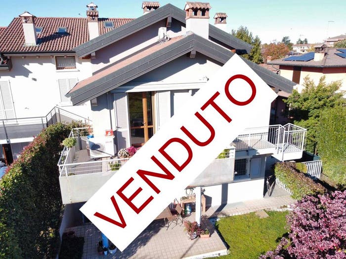 Appartamento quadrilocale in vendita in Via Don Luigi Bernardelli, Centro, Casalpusterlengo