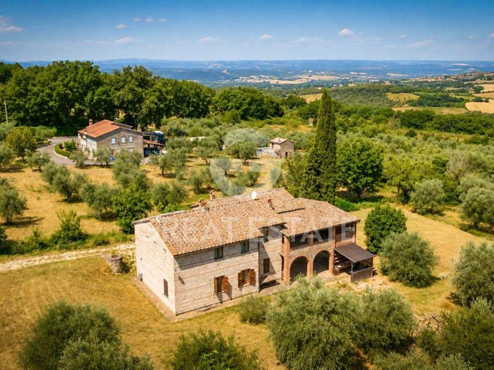 Casa con 6 locali in vendita in Via Alcini, Giove