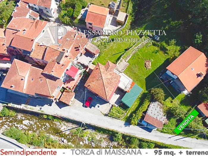Casa quadrilocale in vendita in Torza, Maissana