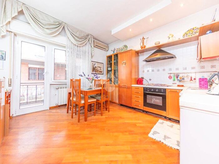 Appartamento trilocale in vendita in Via dei Salici, Alessandrino Torre Spaccata, Roma