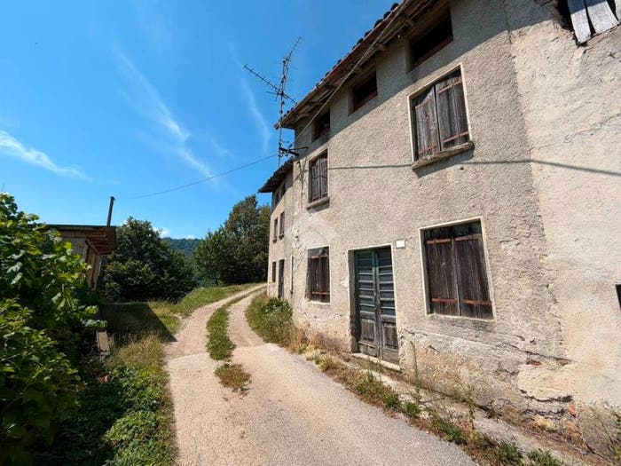 Casa quadrilocale in vendita in Contrada Feltrin, Torrebelvicino