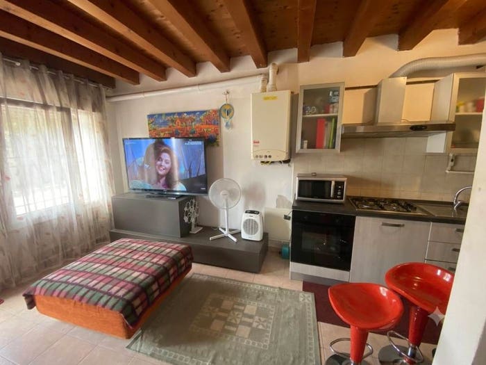 Casa quadrilocale in vendita in Via degli Eroi, Centro, Creazzo