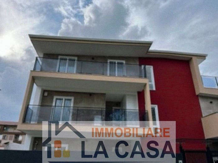 Casa trilocale in vendita in Viale della Libertà, Lusciano