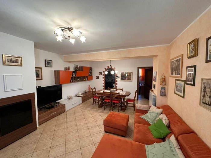 Casa con 5 locali in vendita in Strada Fabrianese, Pianello, Perugia