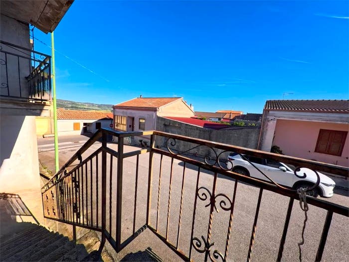 Casa con 6 locali in vendita in Pozzomaggiore
