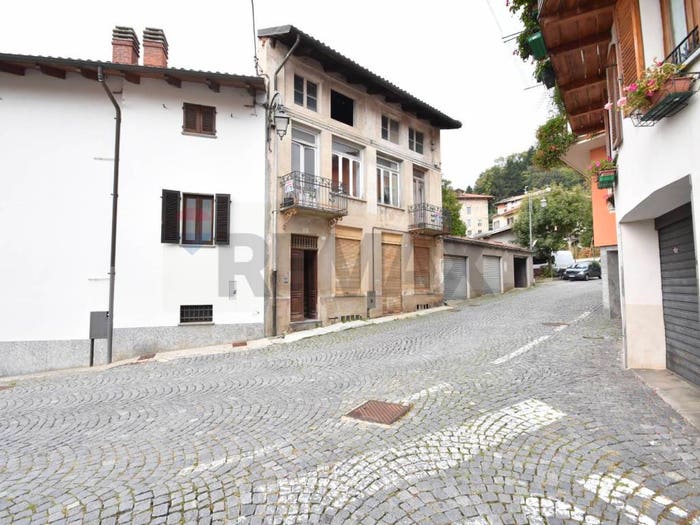 Casa quadrilocale in vendita in Via Giovanni Tiboldo Bolla, Tavigliano