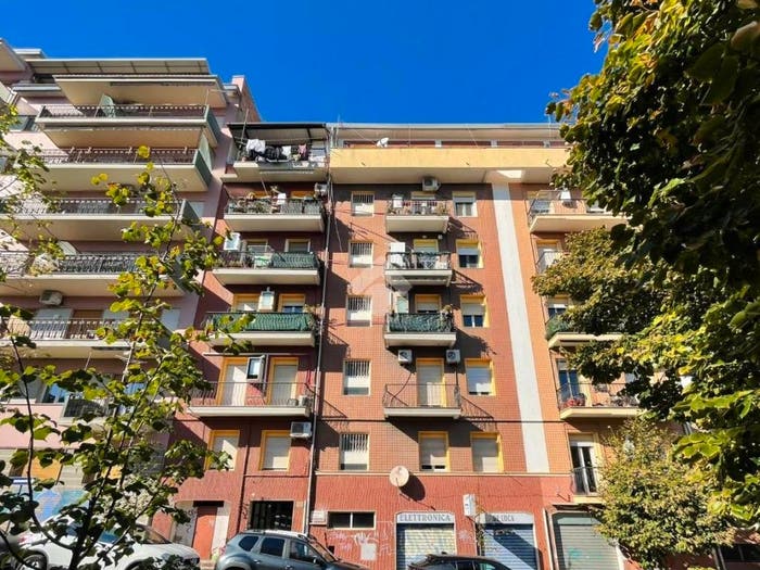Appartamento trilocale in vendita in Via Carlo Cattaneo, Centro, Cosenza