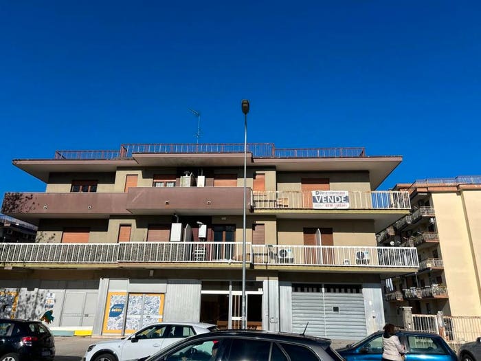 Appartamento trilocale in vendita in Via Valle del Garigliano, Centro, Cassino