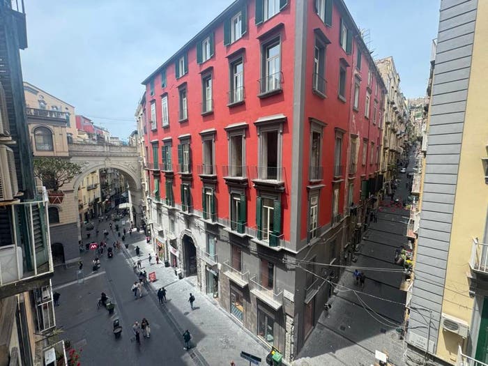 Appartamento con 6 locali in vendita in Piazza Santa Maria degli Angeli, Monte di Dio, Napoli