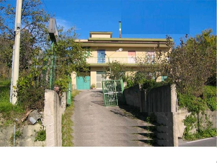 Casa con 5 locali in vendita in località Valle S Andrea, Centro, Montecorvino Rovella