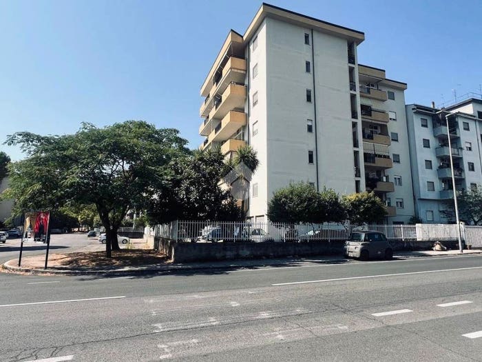 Appartamento quadrilocale in vendita in Via Pio la Torre, Panebianco Tribunale, Cosenza