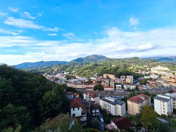 Appartamento quadrilocale in vendita in Via Domenico Carli, Pontedecimo, Genova