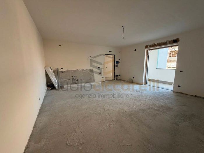 Appartamento quadrilocale in vendita in Via Giovanni Prati, Epitaffio Stadio, Giugliano in Campania
