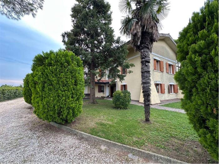 Casa con 6 locali in vendita in Via Bellesine, Musile di Piave