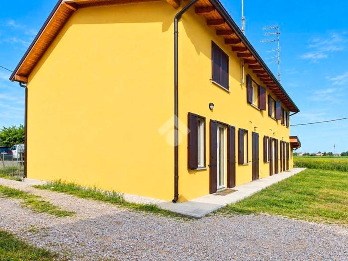 Casa trilocale in vendita in Via Valle, Galliera