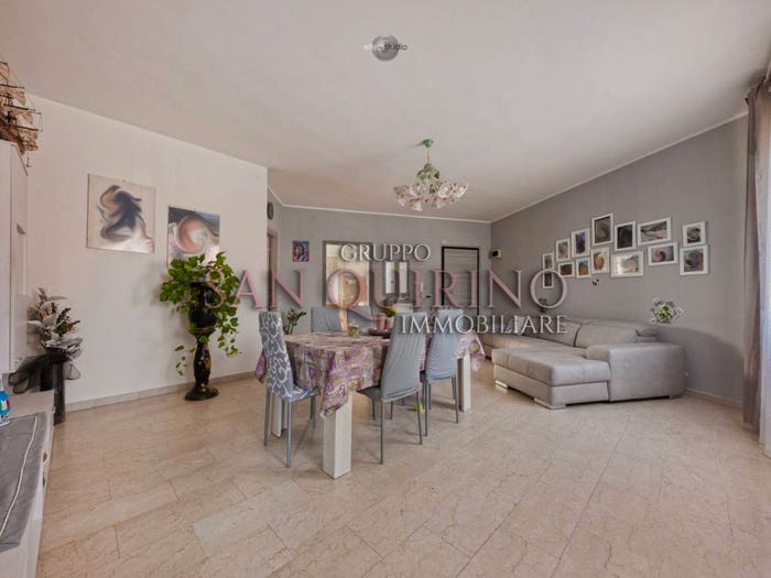 Appartamento in vendita in Viale Giuseppe Di Vittorio, Centro, Novi di Modena