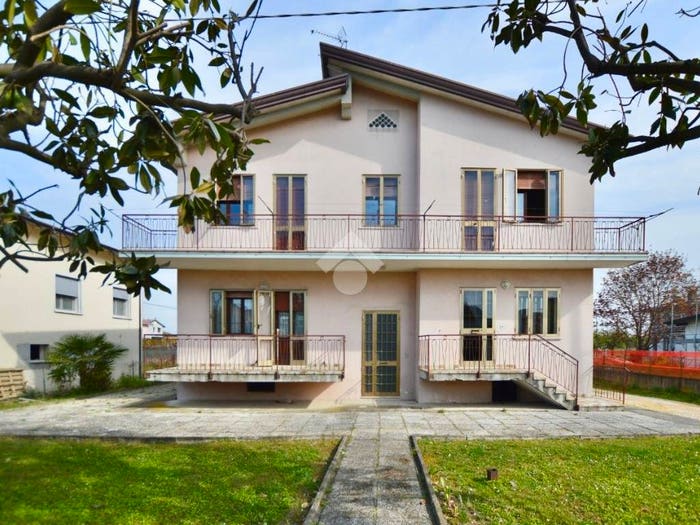 Casa con 6 locali in vendita in Via Giannino Ancillotto, Eraclea