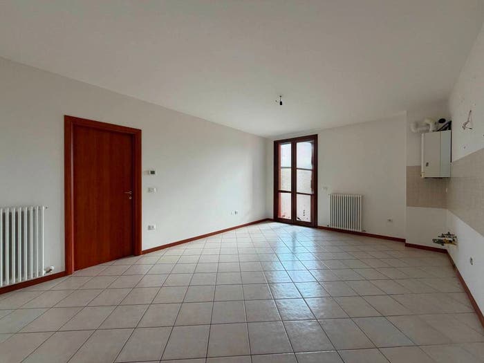 Appartamento trilocale in vendita in Via Giuseppe Garibaldi, Centro, Canneto sull'Oglio