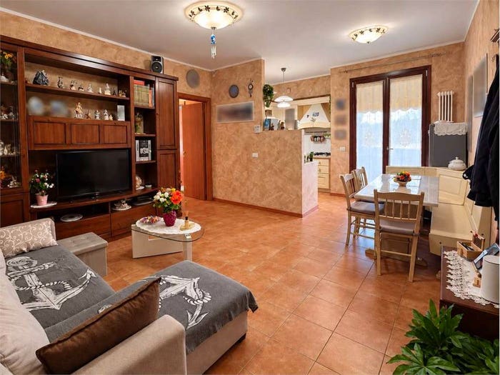 Appartamento con 5 locali in vendita in Via Guglielmo Marconi, Centro, Motta di Livenza
