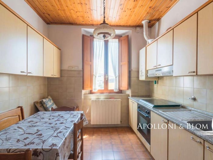 Appartamento con 5 locali in vendita in Via Enrico Berlinguer, Centro, Castellina in Chianti