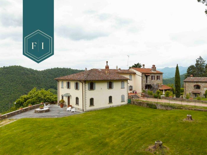 Casa con 6 locali in vendita in Via Campagna, Dicomano