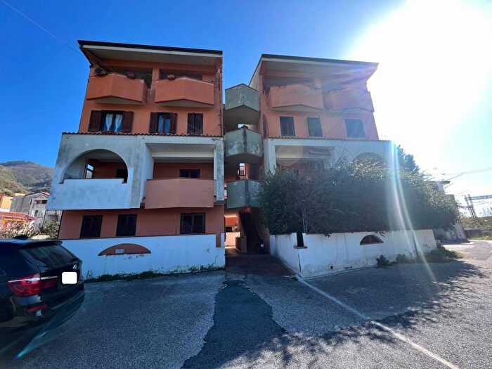 Appartamento trilocale in vendita in VIA DELLE CICALE SNC, Centro, Paola