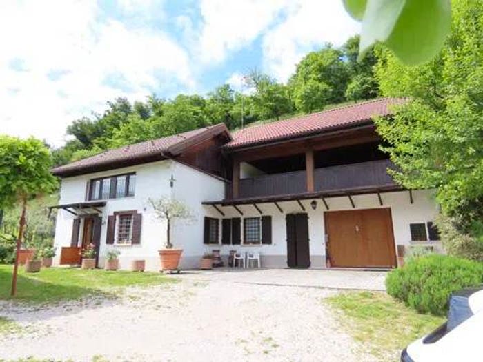 Casa con 6 locali in vendita in Via Fabio Filzi, Seren del Grappa