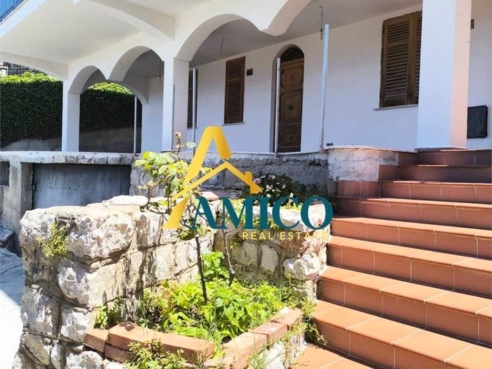 Appartamento quadrilocale in vendita in Via Sant'Isidoro Monte snc, Aspra, Bagheria