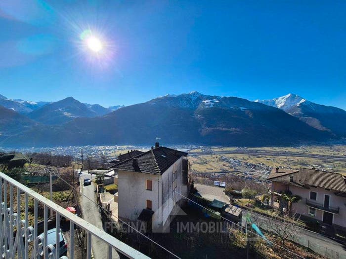 Casa con 6 locali in vendita in Via Provinciale, Centro, Mello