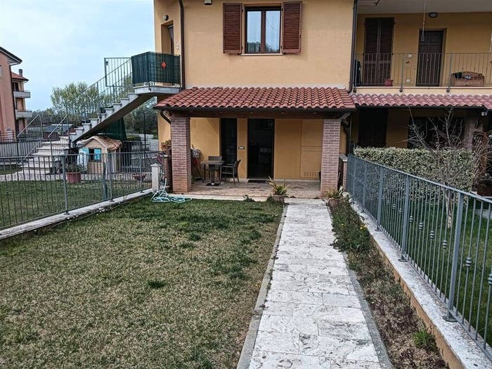 Appartamento con 5 locali in vendita in Centro, Rapolano Terme