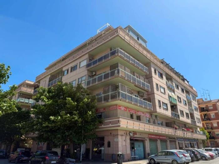 Appartamento trilocale in vendita in via delle Gondole, Ostia Ponente, Roma