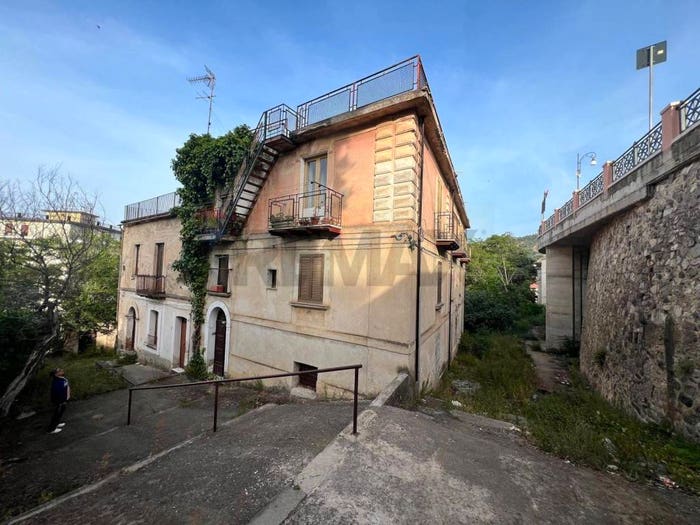 Appartamento con 6 locali in vendita in Corigliano Scalo, CoriglianoRossano