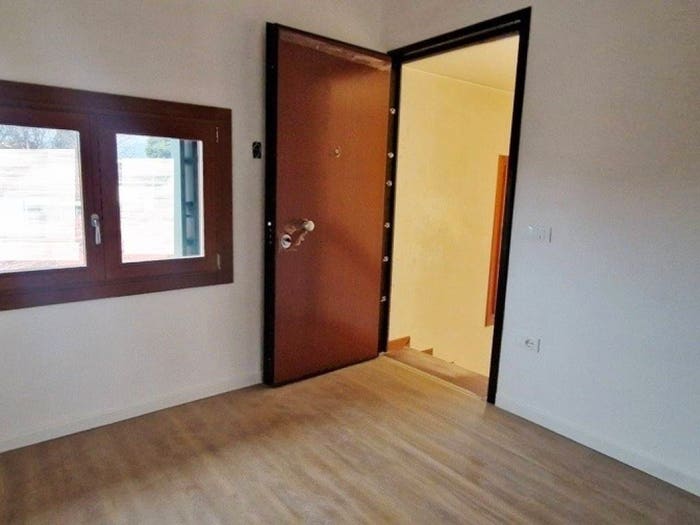 Casa con 5 locali in vendita in Nove