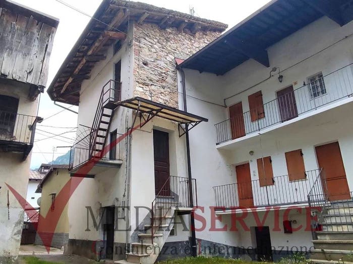 Casa bilocale in vendita in Via Dragonera, Roaschia