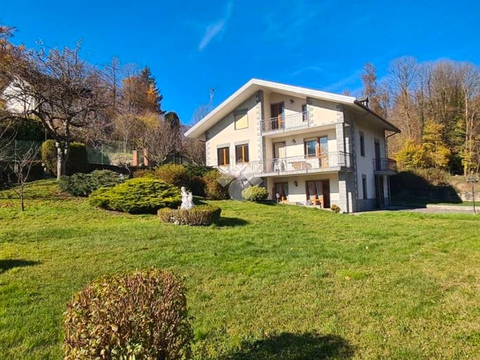 Casa con 6 locali in vendita in Fraz Procaria, Procaria, Ceres