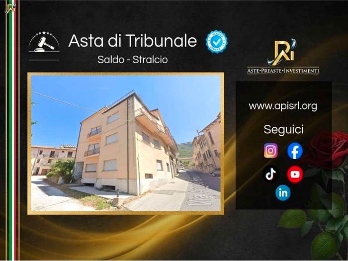 Appartamento con 6 locali in vendita in Via Angelo Pennoni, Centro, Gualdo Tadino