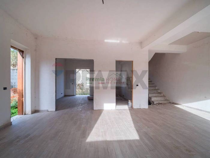 Casa quadrilocale in vendita in Cda Petrazza, Larderia, Messina