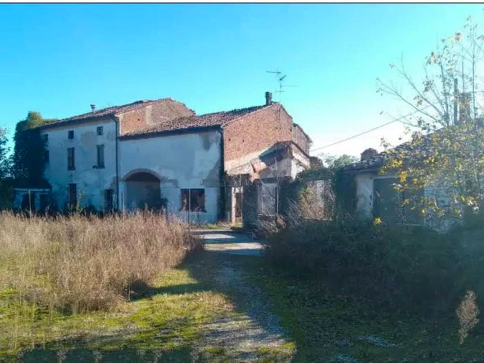 Casa con 6 locali in vendita in Via Dossi Superiori, Gussola