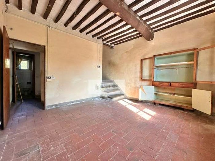 Casa con 6 locali in vendita in Via del Tiro a Segno, Sant'Anna, Lucca