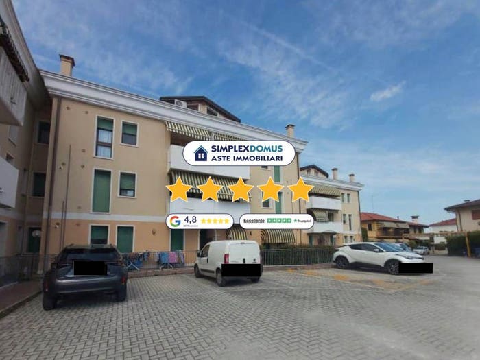 Appartamento quadrilocale in vendita in via Cesare Battisti, Centro, Paese