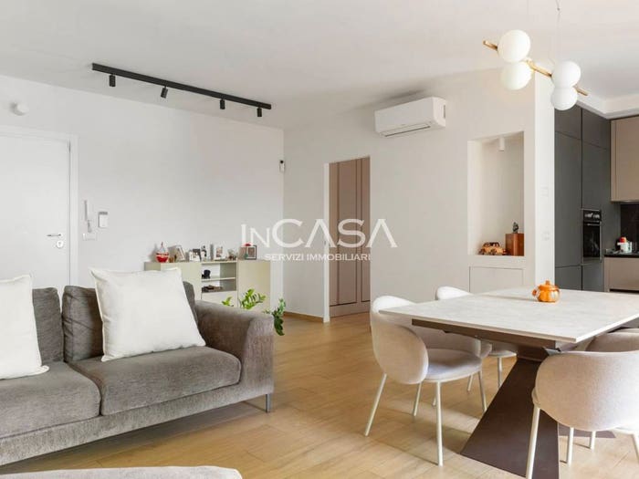 Appartamento trilocale in vendita in Via Monte Manno, Settecamini, Roma