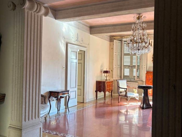 Appartamento con 5 locali in vendita in Centro Storico, Parma
