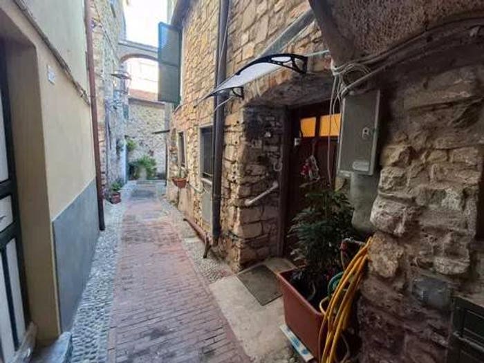 Appartamento con 6 locali in vendita in Sp, Centro, Costarainera