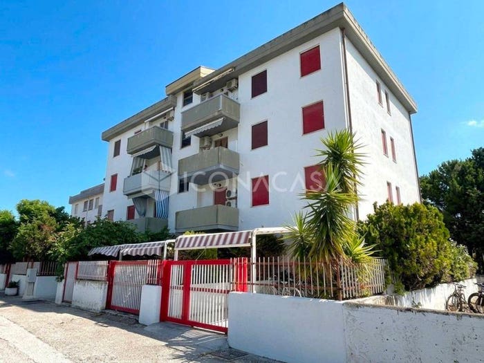Appartamento bilocale in vendita in Via Ancona, Lido Campomarino, Campomarino