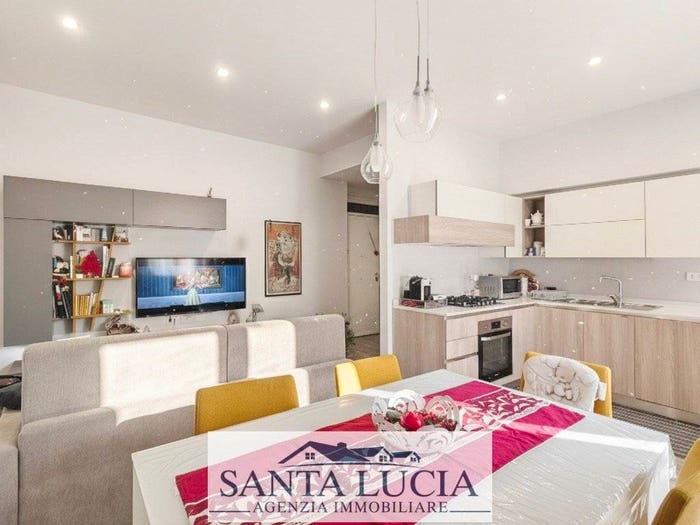Appartamento quadrilocale in vendita in Via Lorenzo Giarrocco, Canicattì