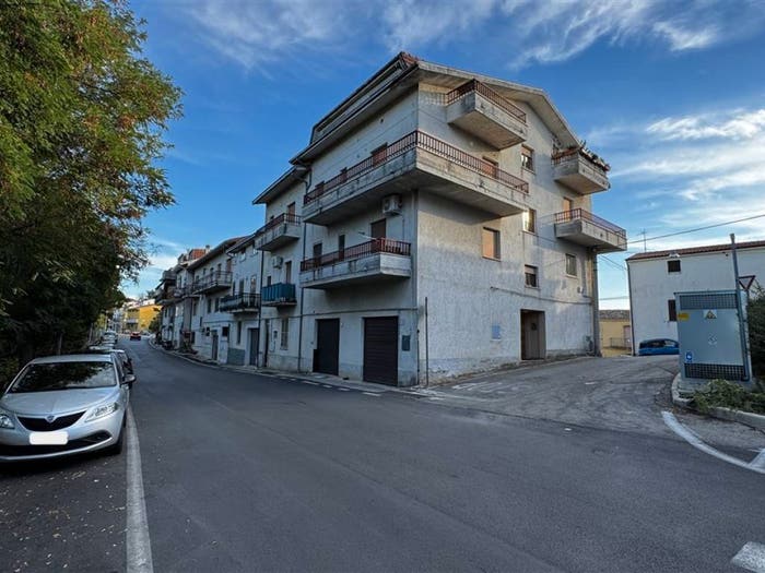 Appartamento con 6 locali in vendita in Via San Giorgio, Centro, Castel Frentano